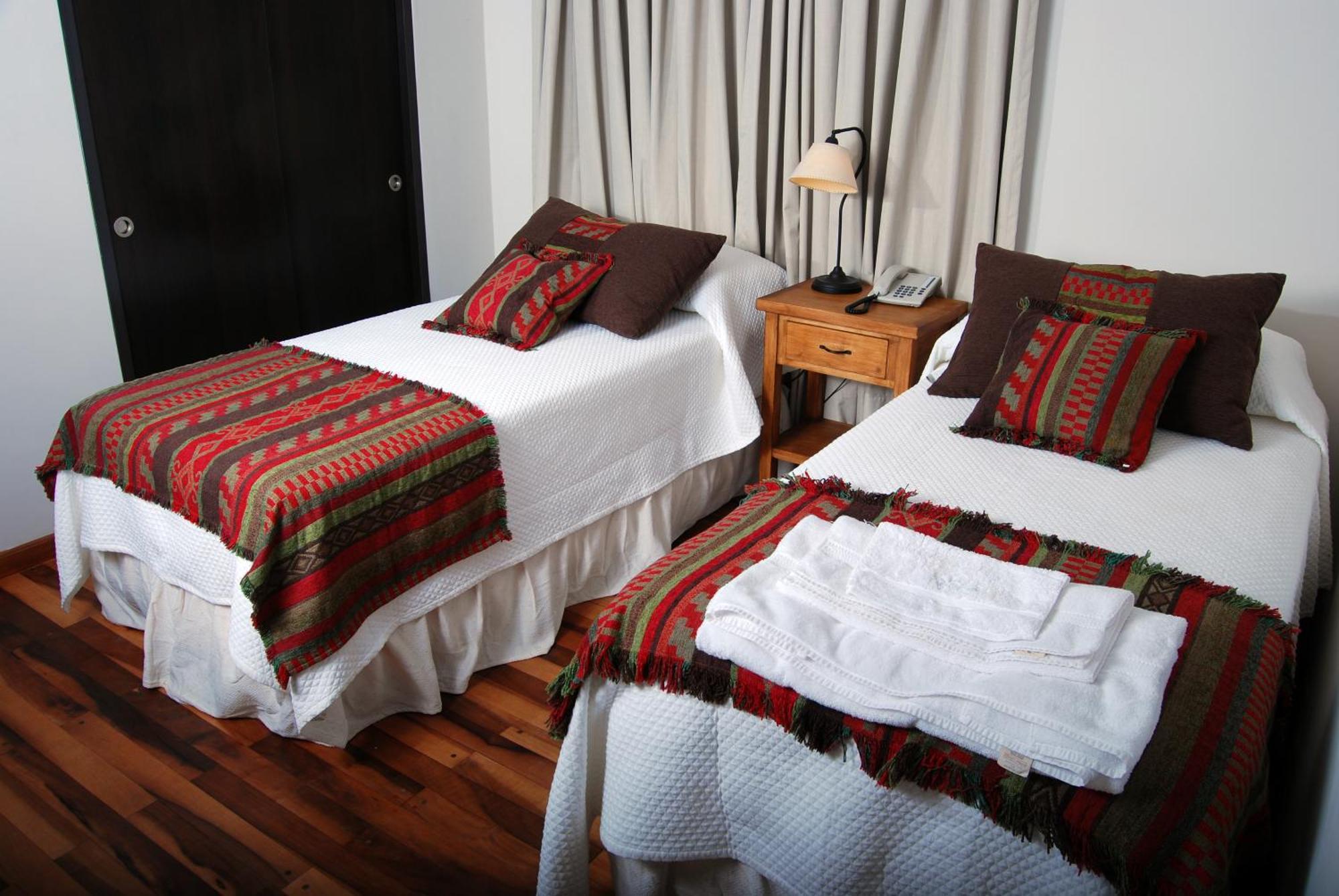 Rio Arriba Suites & Apartments & Resto เบญาวิสตา ภายนอก รูปภาพ
